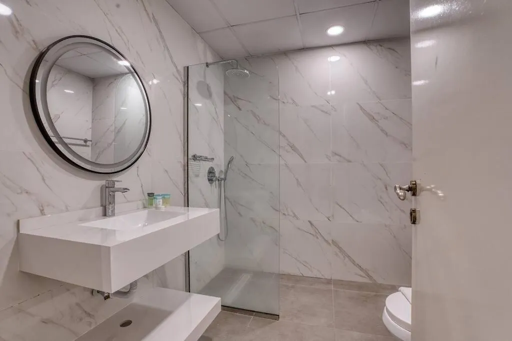 Apartment Luxurious And Spacious With Sea View - Brand New Ras al-Khaimah